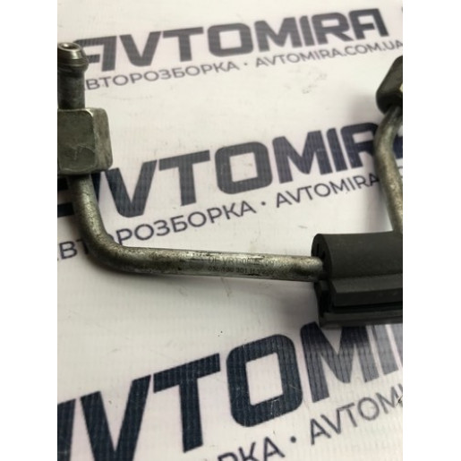 Паливна трубка VW Passat B6 2.0TDI 2005-2010 03L130301